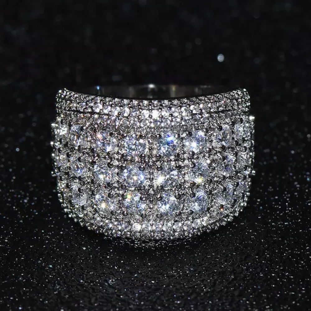 NEW 925 BAGUE STERLING SILVER DIAMOND RING, CUTE RING, SHINY RING. - Picture 3 of 9